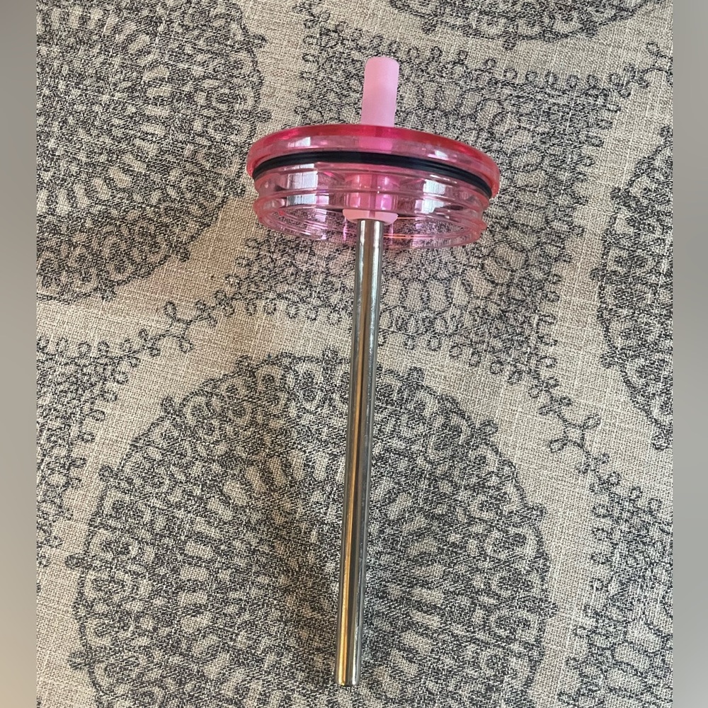 BruMate MultiShaker 26oz Straw Lid